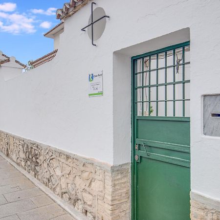 באנה -Iponubahomes- Centrica Casa Con Jardin Y Chimenea מראה חיצוני תמונה