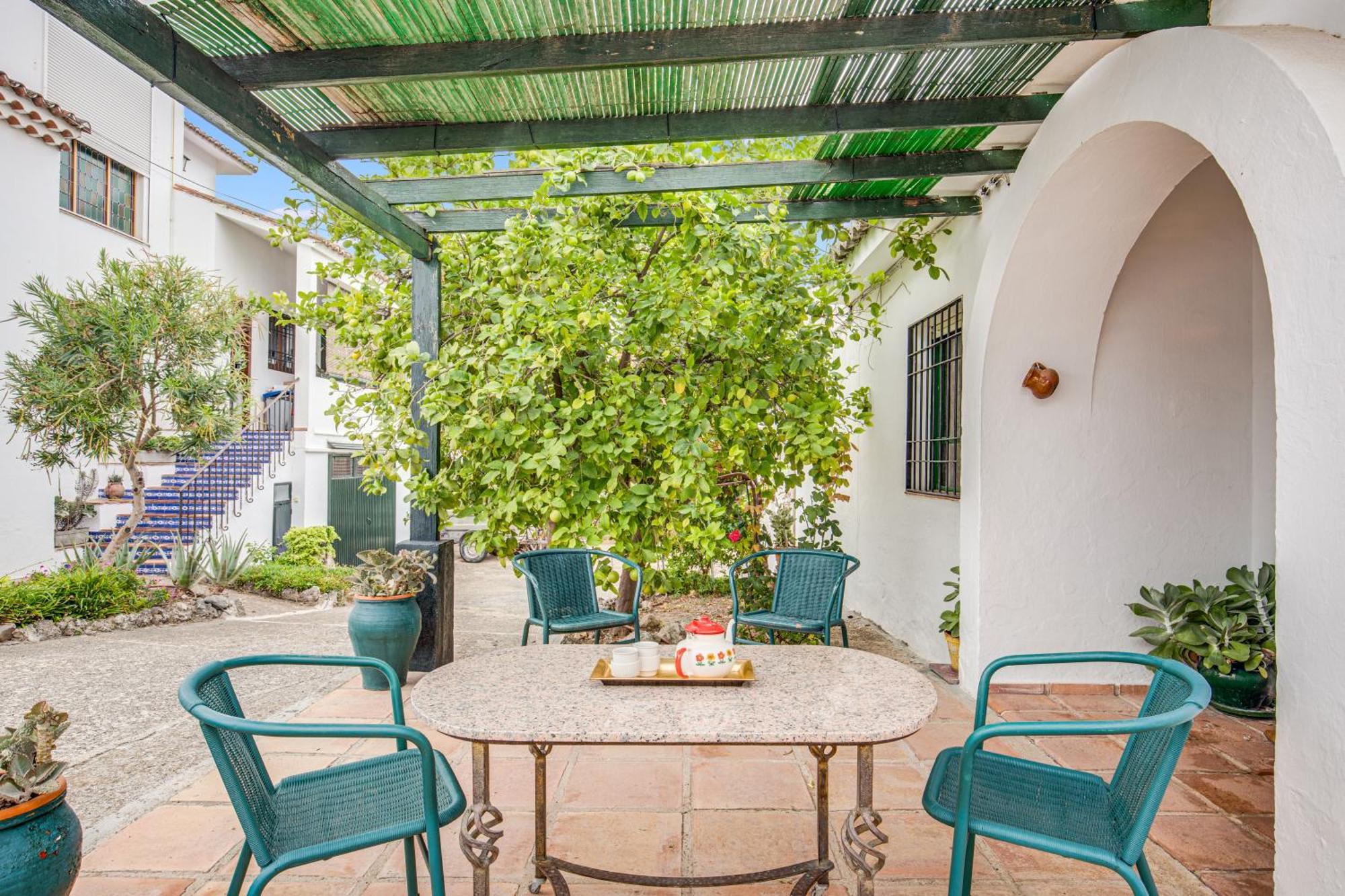 באנה -Iponubahomes- Centrica Casa Con Jardin Y Chimenea מראה חיצוני תמונה